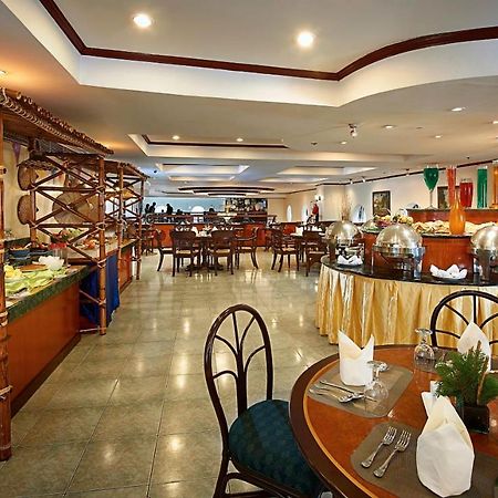 Berjaya Makati Hotel Makati City Екстериор снимка