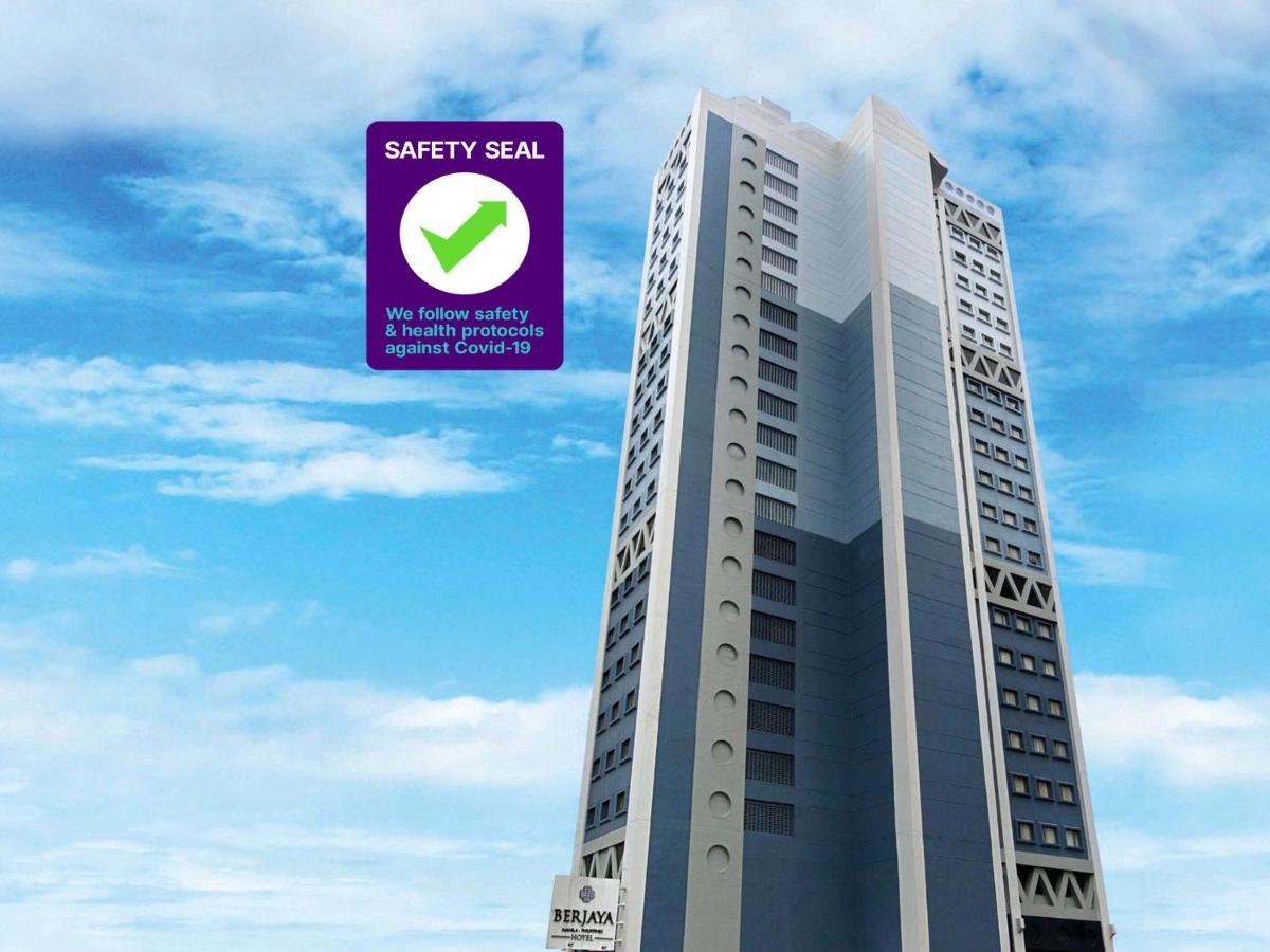 Berjaya Makati Hotel Makati City Екстериор снимка