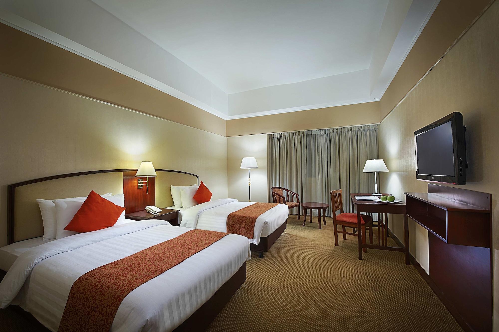 Berjaya Makati Hotel Makati City Екстериор снимка