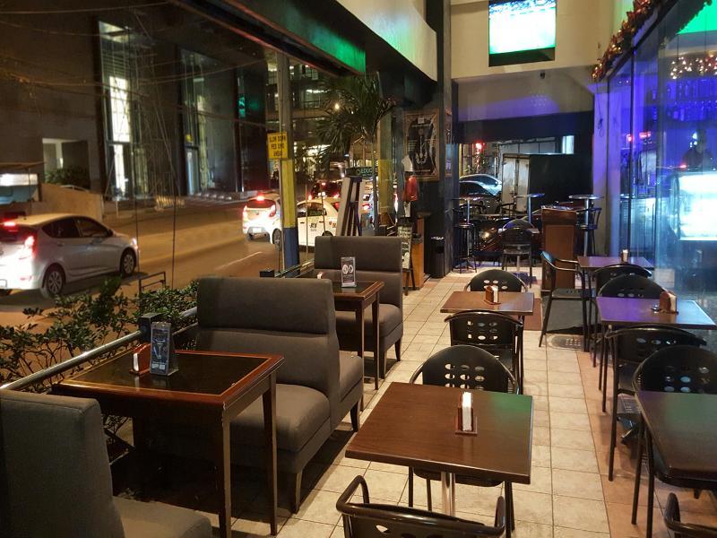 Berjaya Makati Hotel Makati City Екстериор снимка